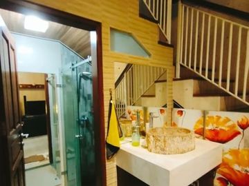 Rumah Keren, ada Kolam Ikan di Sektor 4 Bintaro, 5377-SC 0811111----