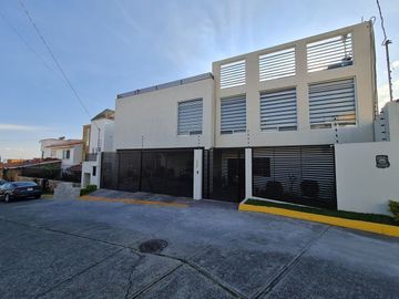 Casa En Venta en Fraccionamiento Lomas del Sol