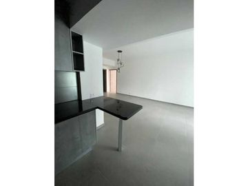 VENDO APARTAMENTO EN YACHT CLUB AVENIDA BALBOA 2 REC L/B DE 3 BALCONES