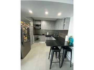 VENDO APARTAMENTO EN YACHT CLUB AVENIDA BALBOA 2 REC L/B DE 3 BALCONES