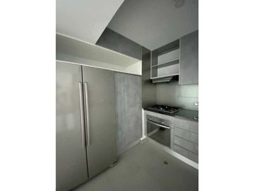 VENDO APARTAMENTO EN YACHT CLUB AVENIDA BALBOA 2 REC L/B DE 3 BALCONES