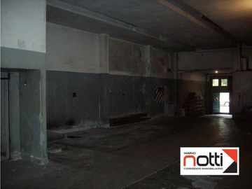 GALPON  CON LOCALES EXCELENTE UBICACIÓN 17 X 39