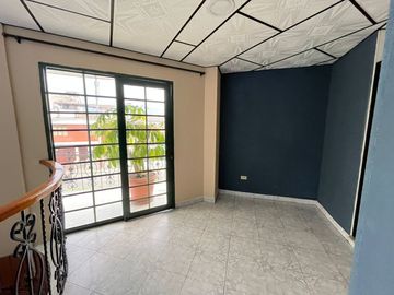 casa en venta en barrio granada. Cod V408446