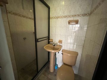casa en venta en barrio granada. Cod V408446