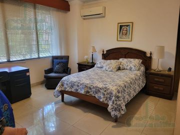 VENTA DE HERMOSA CASA KM 5 VÍA A SAMBORONDON