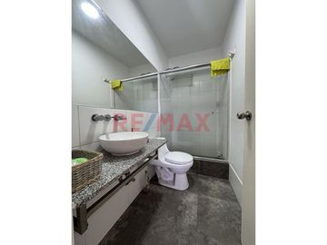 Departamento + Cochera Para 2 Autos En El Condominio Colibrí, Chiclayo