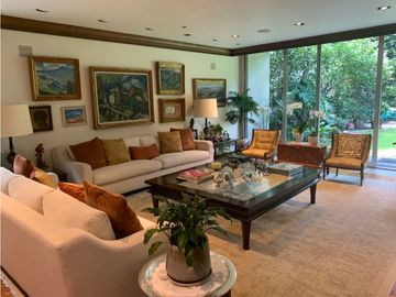 RESIDENCIA EN VENTA EN LOMAS DE CHAPULTEPEC