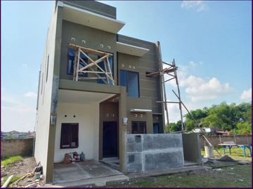 Model Rumah 2 Lantai Baru Apik di Buntalan