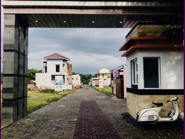 Model Rumah 2 Lantai Baru Apik di Buntalan