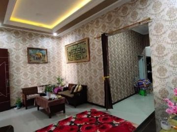 Rumah Purimas Hadap Selatan