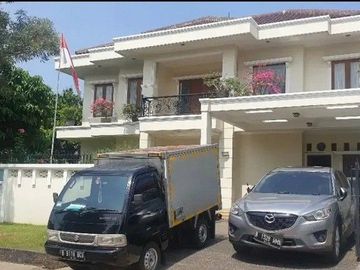 Rumah 2 Lantai di Rempoa Jakarta Selatan
