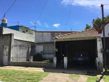 Casa en venta en Lanus Oeste