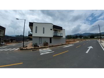 VENTA CASA 158 mts2 LA CEJA SECTOR EL TAMBO - D 