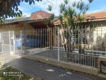 Casa en venta en Quilmes Oeste