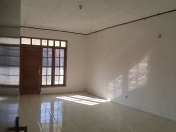 DIJUAL & DISEWA RUMAH SIAP HUNI DI JL. PINANG NIKEL PONDOK INDAH KEBAYORAN LAMA JAKARTA SELATAN