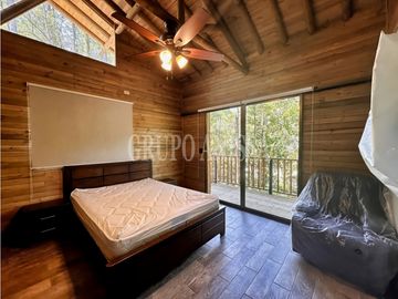 Oportunidad! Se Vende Hermosa Cabaña en Altos del Maria
