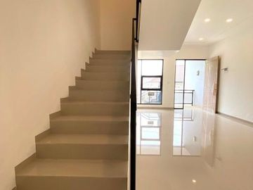 Rumah Brand New Fasad Modern di Cinere Siap Huni
