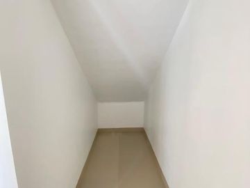 Rumah Brand New Fasad Modern di Cinere Siap Huni