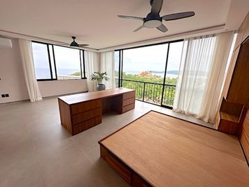 Departamento con vista al mar, alberca, cerca de Playa Arrocito, en venta Huatul