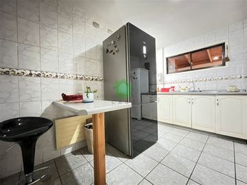 Casa en venta de 4 dorm. 3 baños en Osorno