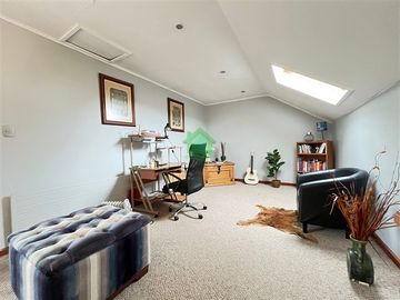 Casa en venta de 4 dorm. 3 baños en Osorno