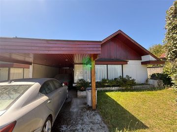 Casa en venta de 4 dorm. 3 baños en Osorno