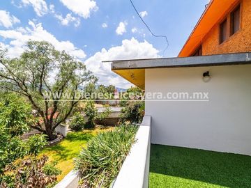 CASA EN VENTA EN TEQUISQUIAPAN CENTRO YANIRA