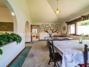 CASA EN VENTA EN TEQUISQUIAPAN CENTRO YANIRA