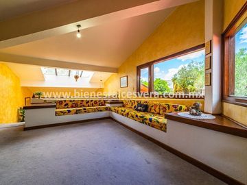 CASA EN VENTA EN TEQUISQUIAPAN CENTRO YANIRA