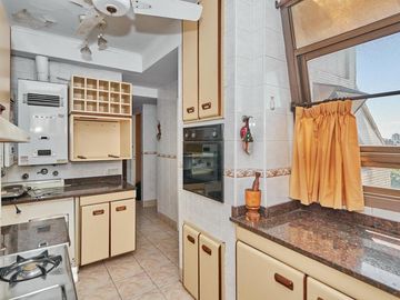 Departamento de 5 ambientes en Venta en Parque centenario