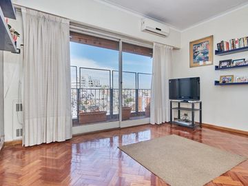 Departamento de 5 ambientes en Venta en Parque centenario