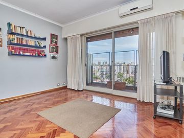 Departamento de 5 ambientes en Venta en Parque centenario
