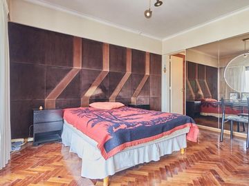 Departamento de 5 ambientes en Venta en Parque centenario