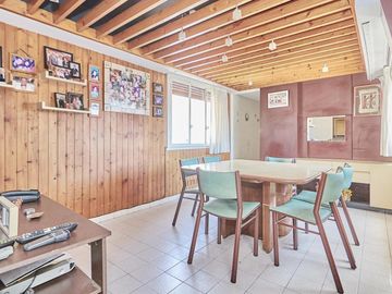 Departamento de 5 ambientes en Venta en Parque centenario