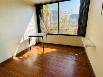 Departamento en venta de 4 dorm. en Las Condes