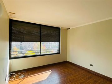 Departamento en venta de 4 dorm. en Las Condes