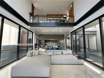 Rumah 3 Lantai Semi Furnished Di Nava Park Lyndon BSD Tangerang