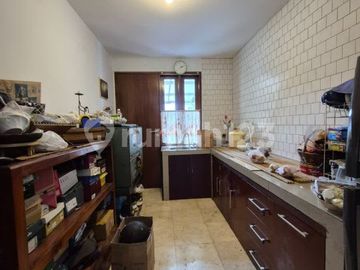 Best Price Rumah Semi Furnished 1,5 Lantai Dekat ke MRT Lebak Bulus