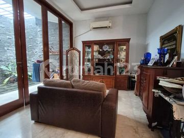 Best Price Rumah Semi Furnished 1,5 Lantai Dekat ke MRT Lebak Bulus