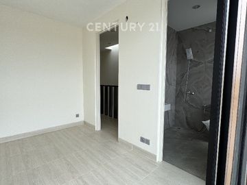Rumah Cantik Citraland Tallasa Hiera Olive Tree Dekat Bandara MKS