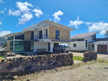 Casa en Boquete, Chiriqui (TPJ)