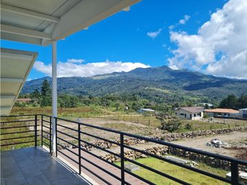 Casa en Boquete, Chiriqui (TPJ)