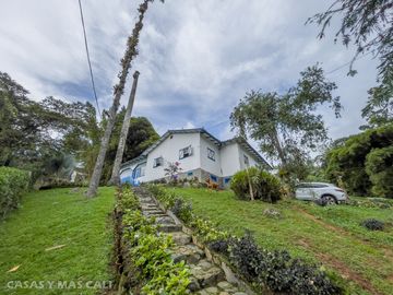 SE VENDE FINCA EN EL KM 26 VÍA AL MAR, LOTE DE 19.200 M2. Cod V6783
