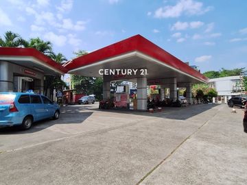 SPBU Besar Dgn Lokasi Yg Sangat Strategis Dgn Banyak Tenan