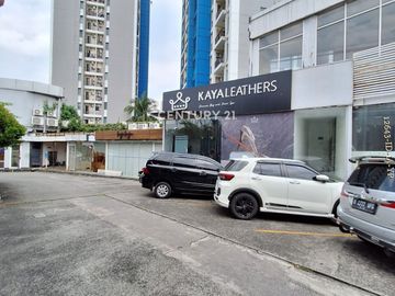 SPBU Besar Dgn Lokasi Yg Sangat Strategis Dgn Banyak Tenan
