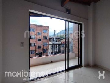 apartamento en arriendo en manrique central 1. Cod A29040