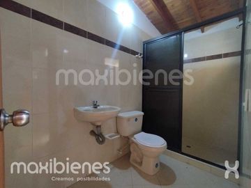 apartamento en arriendo en manrique central 1. Cod A29040
