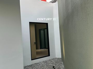 Rumah Modern Minimalis 1 Lantai Dalam Cluster Di BSD Bs 18897