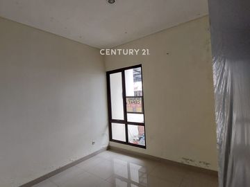 Rumah Premium Siap Huni Di Cluster Taman Sari Harapan Indah