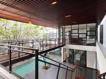 DIJUAL RUMAH MODERN TROPICAL RESORT di Jl MALANG / MENTENG, JAKPUS